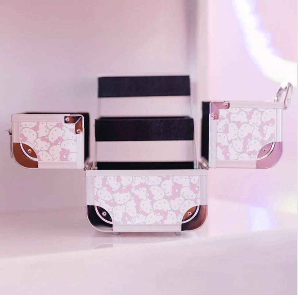 HELLO KITTY - MAKEUP TRAVEL CASE
